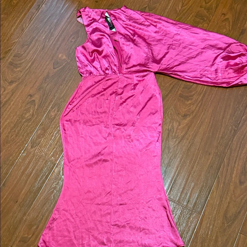 Club L London Pink Satin One Shoulder Dress - Picture 5 of 7